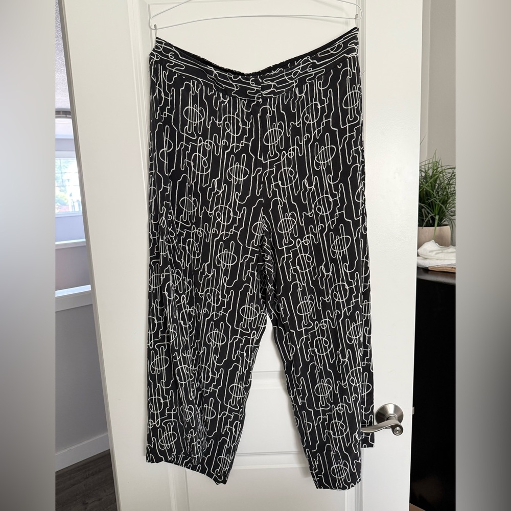 Zhou Symphony 100% Silk Mm Lafleur Culottes